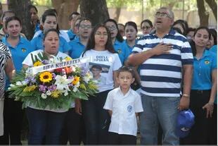 El entierro de una víctima de la represión del régimen de Ortega