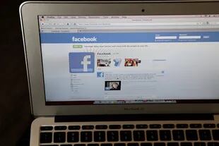 Facebook quiere ser más que una red social personal, y planea lanzar una versión para establecer contactos profesionales