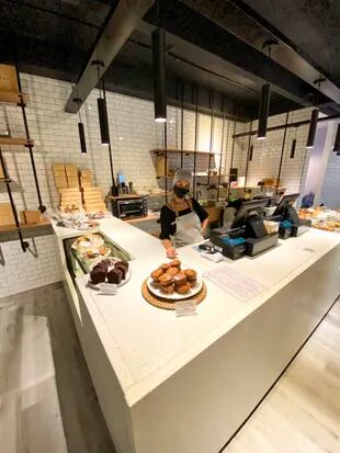 En 2021, Fava abrió Philo Café en Las Cañitas, desprendimiento del exitoso servicio de Philosopheat.