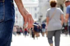 Ciudad: evalúan multar con hasta $44.000 por tirar colillas de cigarrillos