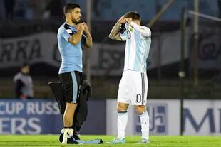 Suárez y Messi, Uruguay y la Argentina, dos amigos que volverán a encontrarse en Montevideo, camino a una Copa del Mundo