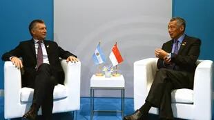 Macri junto al primer ministro de Singapur, Lee Hsien Loong