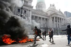 Lo que Cristina Kirchner no mostró del salvaje ataque al Congreso