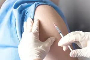 Se aprobó en la Argentina una nueva vacuna contra la neumonía