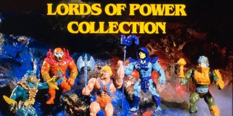 Diseños iniciales de los muñecos, con el título "Lords of the Power"