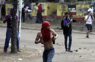 Los cócteles molotov no son usados solamente en las guerras, sino también en protestas, como ocurrió en Managua, Nicaragua, en las manifestaciones contra Daniel Ortega 2018.