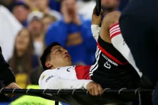 Rodrigo Aliendro fue retirado del campo de juego con una lesión en la cara durante el partido ante Boca; ahora, será operado