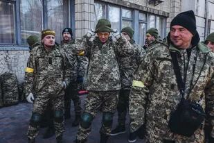 Qué son los "bonos de guerra" y cómo pueden ayudar a Kiev ante el ataque ruso