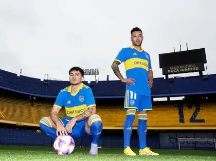 Lucas Blondel (lateral derecho) y Lucas Janson (delantero), refuerzos de Boca que llegaron de Tigre y Vélez, respectivamente