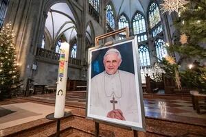 Cómo será el histórico funeral de Benedicto XVI en la Plaza San Pedro
