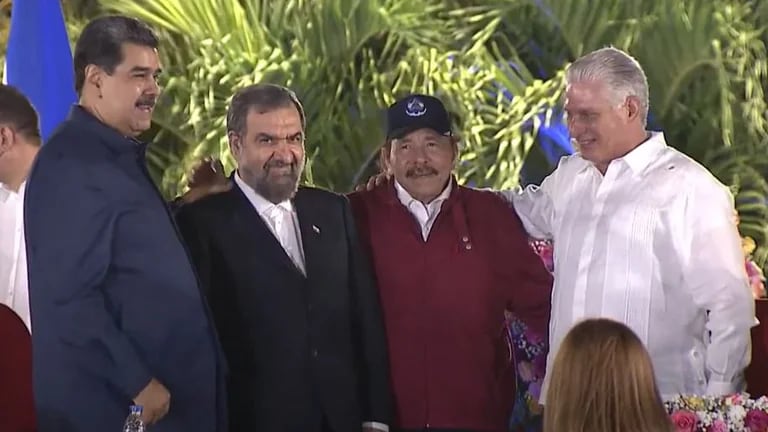 Mohsen Rezai, en la asunción de Daniel Ortega, junto con Nicolás Madura y Miguel Díaz-Canel