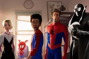 Seis personajes se unen para encarnar a un único superhéroe: Spider-Man