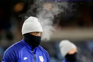 El partido con 30 grados bajo cero: dos jugadores con hipotermia y la queja del Bolillo Gómez