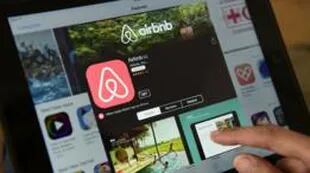 Airbnb introdujo verificación en dos pasos para incrementar la seguridad de sus usuarios.