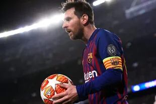 Messi con la camiseta de Barcelona en el Camp Nou, una imagen que quizá no vuelva a repetirse