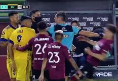 Boca-Lanús. La "agresión" de Rapallini a un jugador y el bautismo de Pepe "Hand"