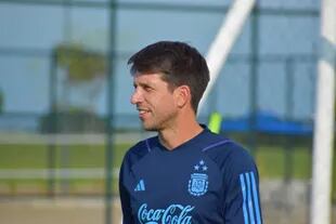 Diego Placente es el entrenador de la selección argentina Sub 17 que juega el Sudamericano