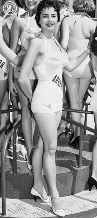Isabel Sarli fue Miss Argentina en 1955. Después comenzó su carrera en el cine.