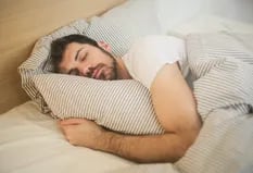 Los tres errores más comunes a la hora de dormir (y cómo mejorarlos)