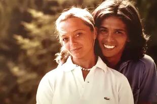Jairo y Teresa, en una postal de 1981