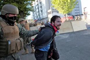 Protestas en Chile: aumentan las denuncias por represión y detenciones ilegales