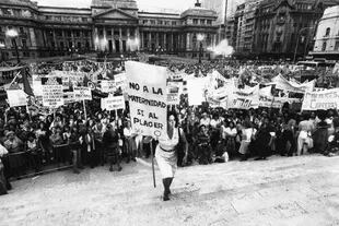 8 de marzo de 1984: María Elena Oddone, del Movimiento de Liberación Femenina