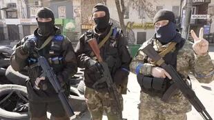 Las tropas ucranianas, apoyadas por un ejército de voluntarios locales, asestaron un golpe demoledor a los planes rusos