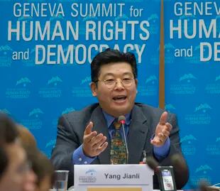 Yang Jianli, durante una conferencia sobre Derechos Humanos y Democracia en Ginebra