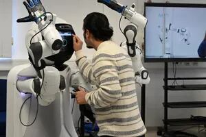 En Alemania faltan cuidadores para personas mayores, así que están probando con robots