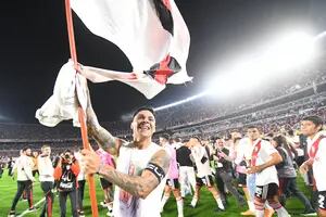 Se fue Enzo Pérez, el jugador-hincha de River: entre lágrimas, su emotivo mensaje de despedida