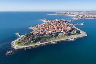 Una vista aérea de Nessebar, Bulgaria, en la costa del Mar Negro