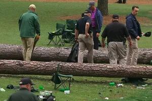 Grandes árboles cayeron al lado de decenas de espectadores en pleno Masters de Augusta