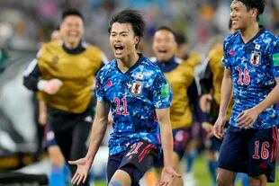 Con los goles de Kaoru Mitoma, Japón entró a Qatar 2022 y dejó a Australia pendiente del repechaje