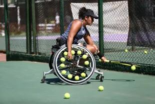 Florencia Moreno "La silla de ruedas es un complemento para jugar al tenis igual que mi raqueta”.