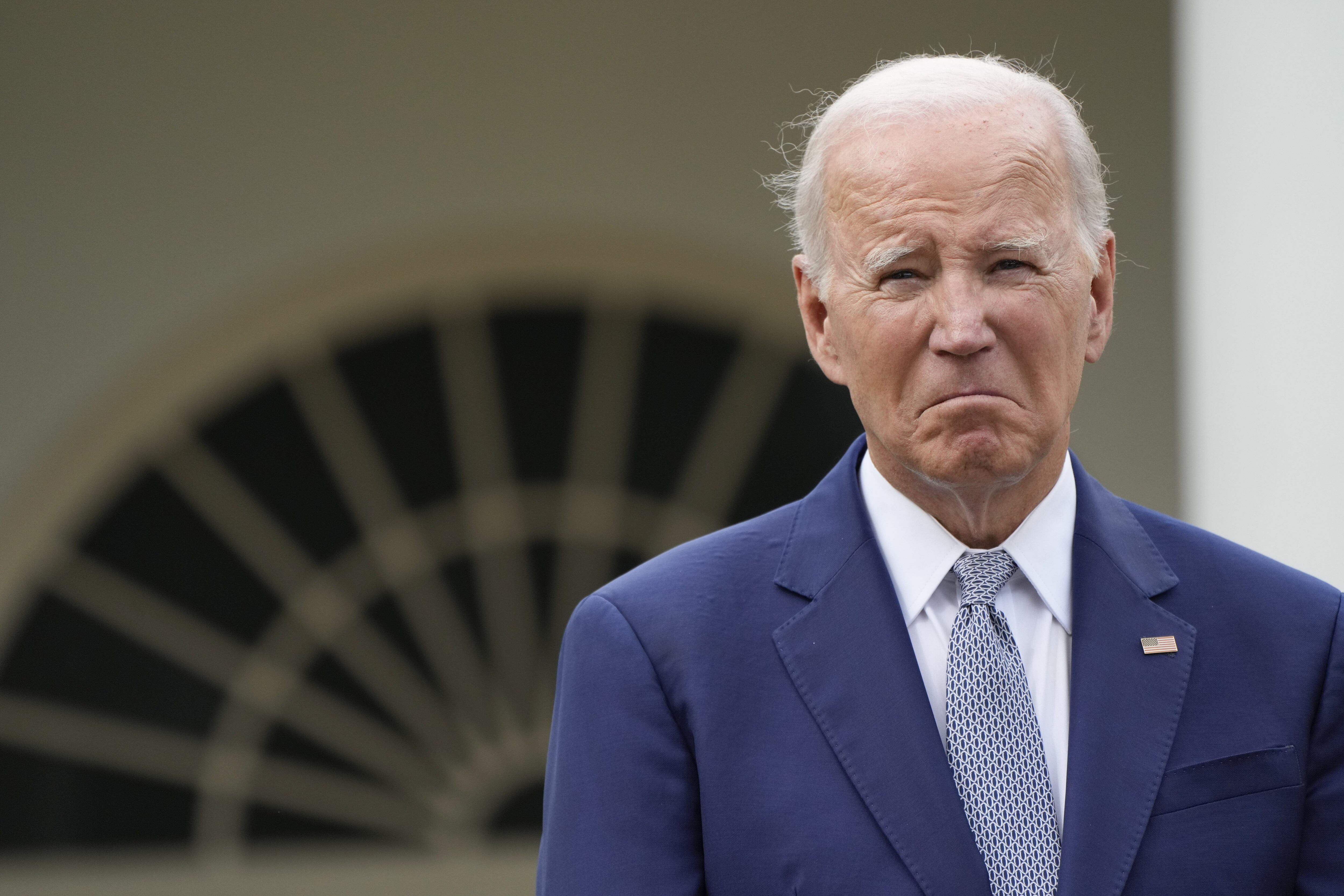 El debate sobre la vejez de Biden en la carrera por la Casa Blanca se intensifica e inquieta a los demócratas