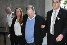 Weinstein deberá pagar 10 millones de fianza tras entregarse a la Justicia