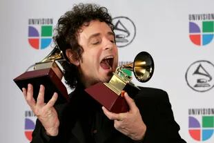 Con los dos Latin Grammy que obtuvo en 2006