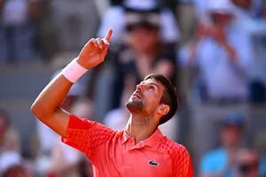 El "último intento" de Alcaraz no alcanzó: Djokovic jugará la final de Roland Garros