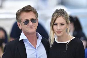 El orgullo de Sean Penn al caminar la alfombra roja con su hija Dylan