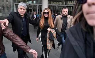 Shakira salió de los juzgados acompañada de sus abogados