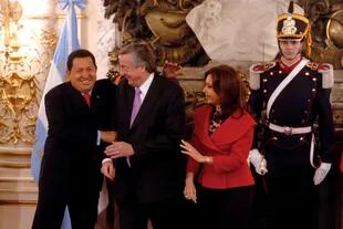 Néstor y Cristina Kirchner, líderes del giro a la izquierda del peronismo