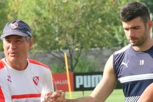 Cómo se rehízo en México el vínculo roto entre dos referentes del último Independiente campeón