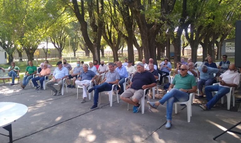 En la Asociación Rural de Chivilcoy, 40 dirigentes del campo se reunieron para analizar las últimas medidas del Gobierno
