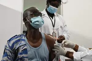 FMI: vacunar debe ser “prioridad absoluta” para las economías emergentes