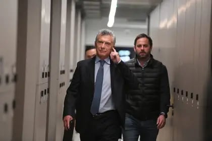 Mauricio Macri entrando a los estudios de TN