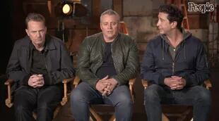 Matthew Perry llamó la atención en la entrevista que dio a People junto a otros actores de Friends, como David Schwimmer y Matt LeBlanc 