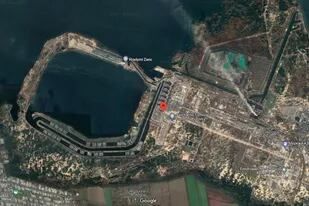 Cómo es Zaporiyia NPP, la planta nuclear más grande de Europa atacada por los rusos