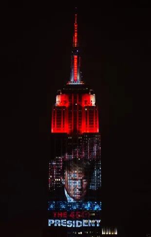 La figura de Trump en el Empire State