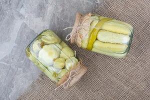 Nunca pensaste que fermentar vegetales sería tan fácil (y tan saludable), te contamos cómo hacerlo