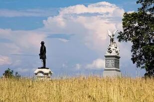 El espeluznante video que muestra formas fantasmales alrededor del sitio histórico de Gettysburg